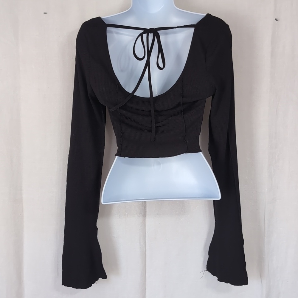 Shein Black Cropped Off-Shoulder Long Sleeve Tie-Back Top Size Medium - Picture 4 of 5